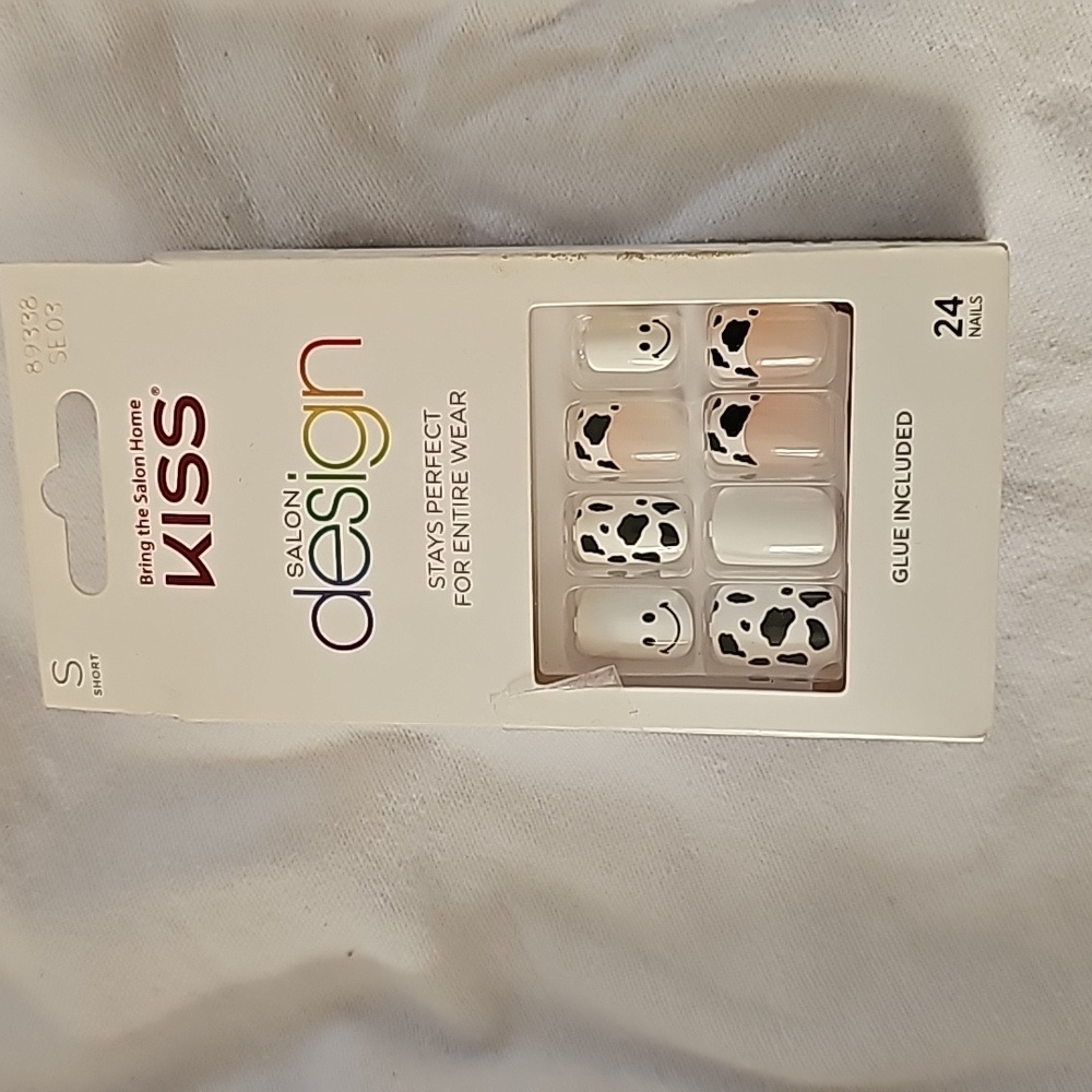 💋 Kiss Press On Nails 💋